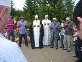 Мусульмане Петрозаводска вознесли молитву за пассажиров самолета ТУ-134