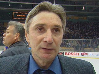Главный тренер казанского хоккейного клуба «Ак барс» рассказал, что ходит в мечеть и читает Коран