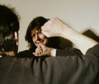 В Бишкеке состоялся круглый стол по проблемам насилия