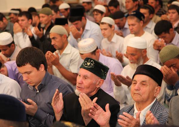 Рустам Минниханов в Марджани (фоторепортаж)