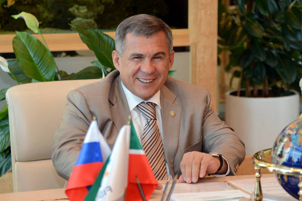 Рустам Минниханов встретился с генеральным секретарем FISU