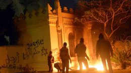 Десятки человек пострадали в ходе протестов в Каире