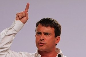 Глава МВД Франции против хиджаба в спорте