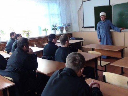 Имам Улан-Удэнской мечети посетил колонию