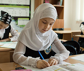 В Госдуме определят фасоны школьной формы