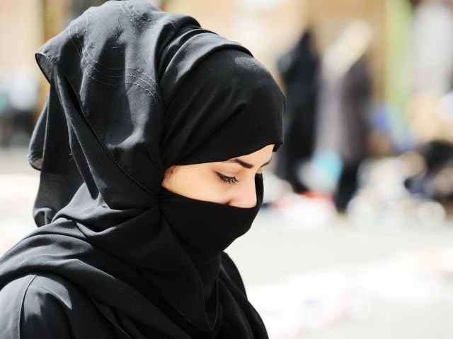 В швейцарском кантоне проведут референдум о запрете ношения никаба