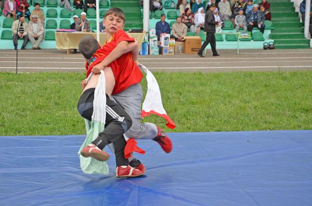 Мусульманский Сабантуй отпраздновали в Черемшане