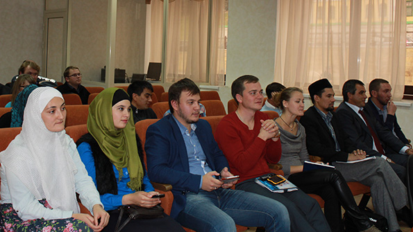 В Казани прошел межконфессиональный брейн-ринг