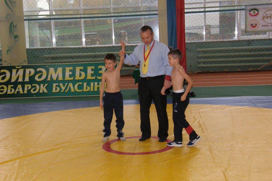Для юных нижнекамцев устроили спортивный праздник