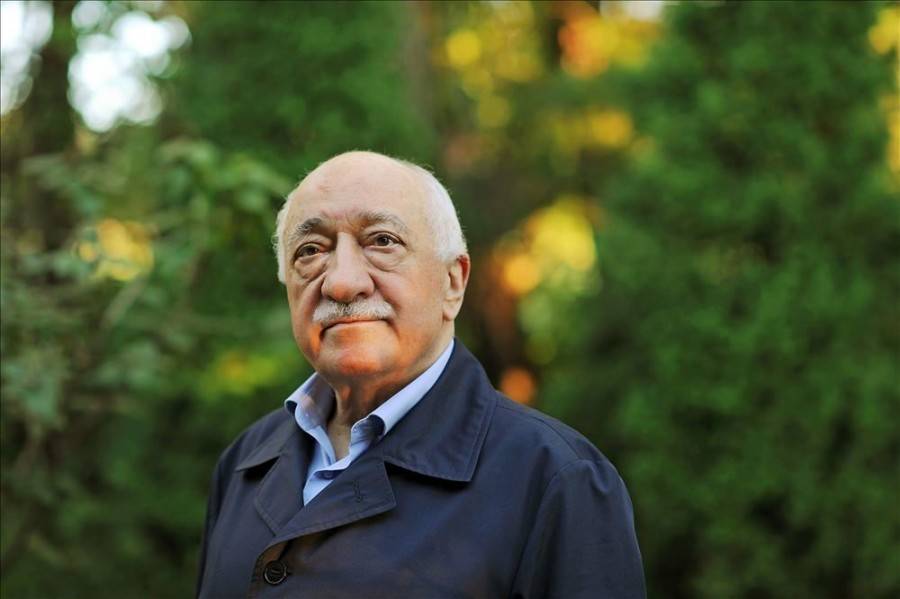 Гюлен обвинил Эрдогана в стремлении к единоличному правлению