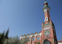 Дети-сироты в Закабанной мечети