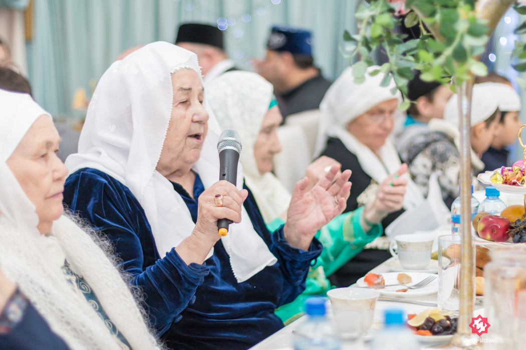 Зубаржат, дочь татарского ишана Гарифуллы Зайнуллина