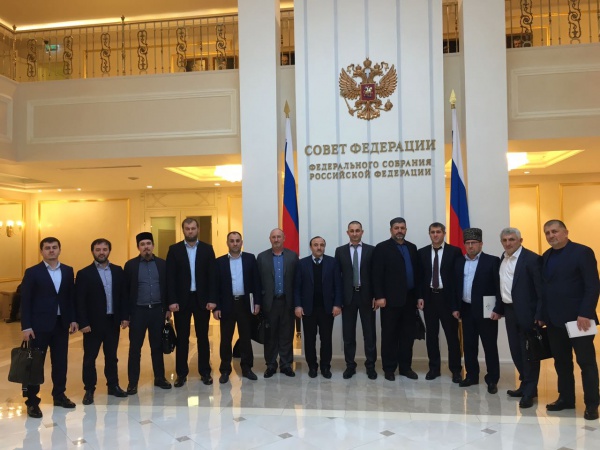 ДУМ представили официальных хадж-операторов