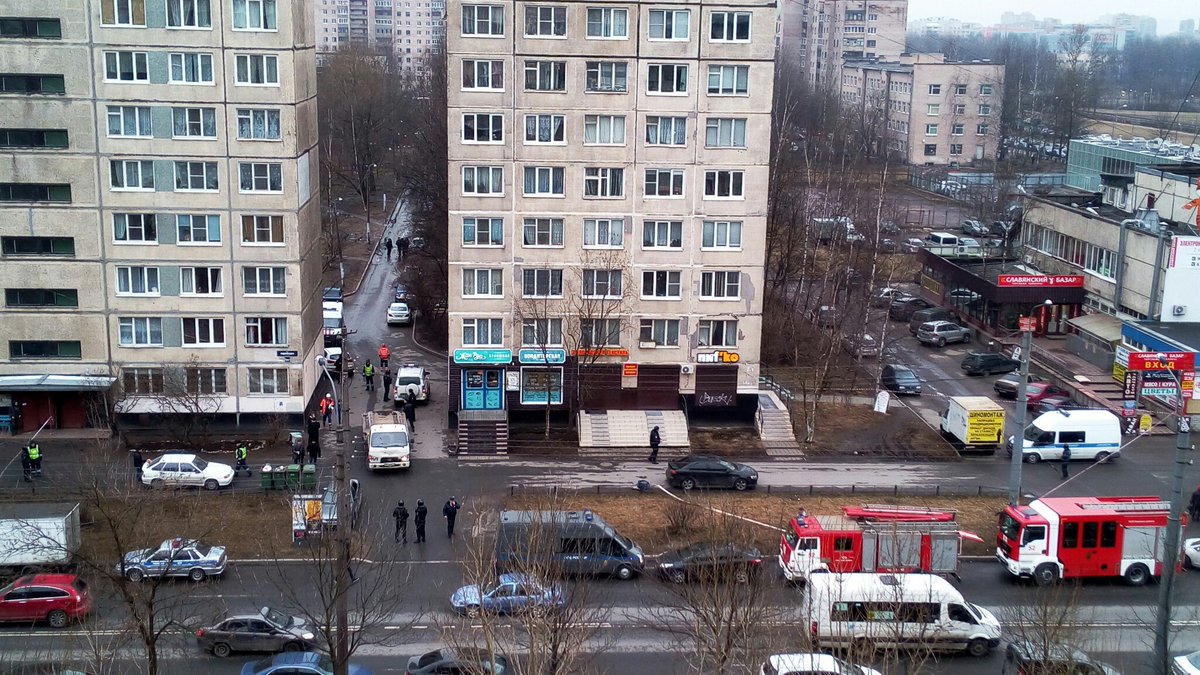 В жилом доме Петербурга прогремел взрыв
