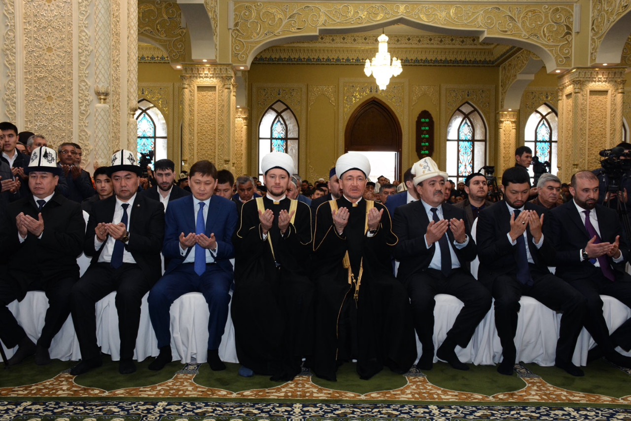 Гайнутдин принял участие в торжественном открытии мечети в Бишкеке
