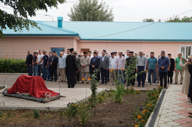В Казани простились с супругой первого казыя республики