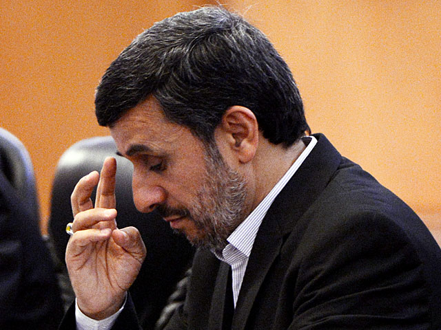 Ахмадинеджаду угрожает тюрьма за миллиардные растраты