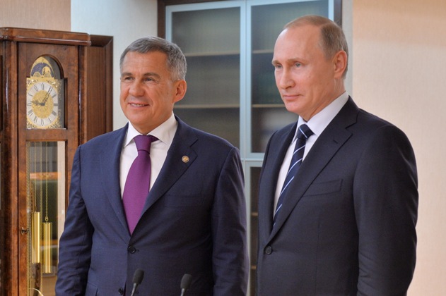 Минниханов поздравил Путина с Днем рождения