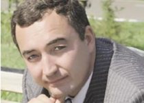 Фарид Мифтахов вручил подарки детям из Нурлатского района