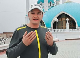 Марат Башаров стал посещать мечеть