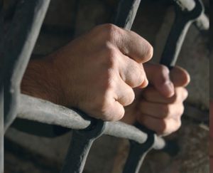 Британский политик за осквернее священного Корана попал в кутузку